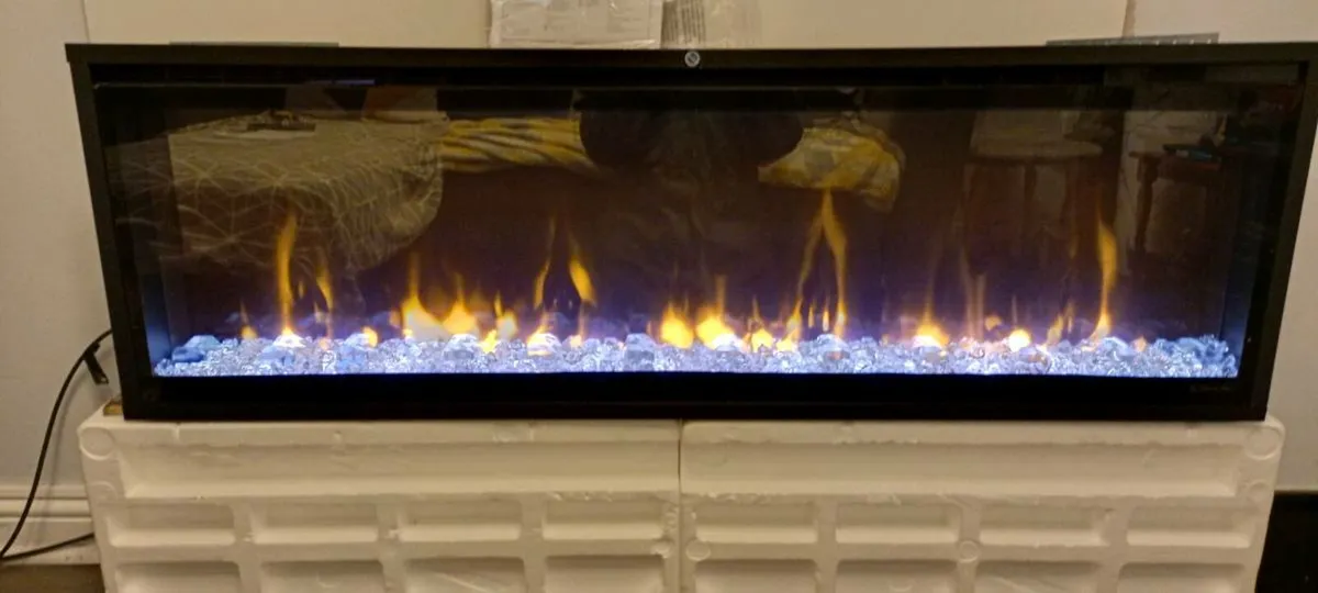 Dimplex ignite 50 inch wall mounted fire - Image 2