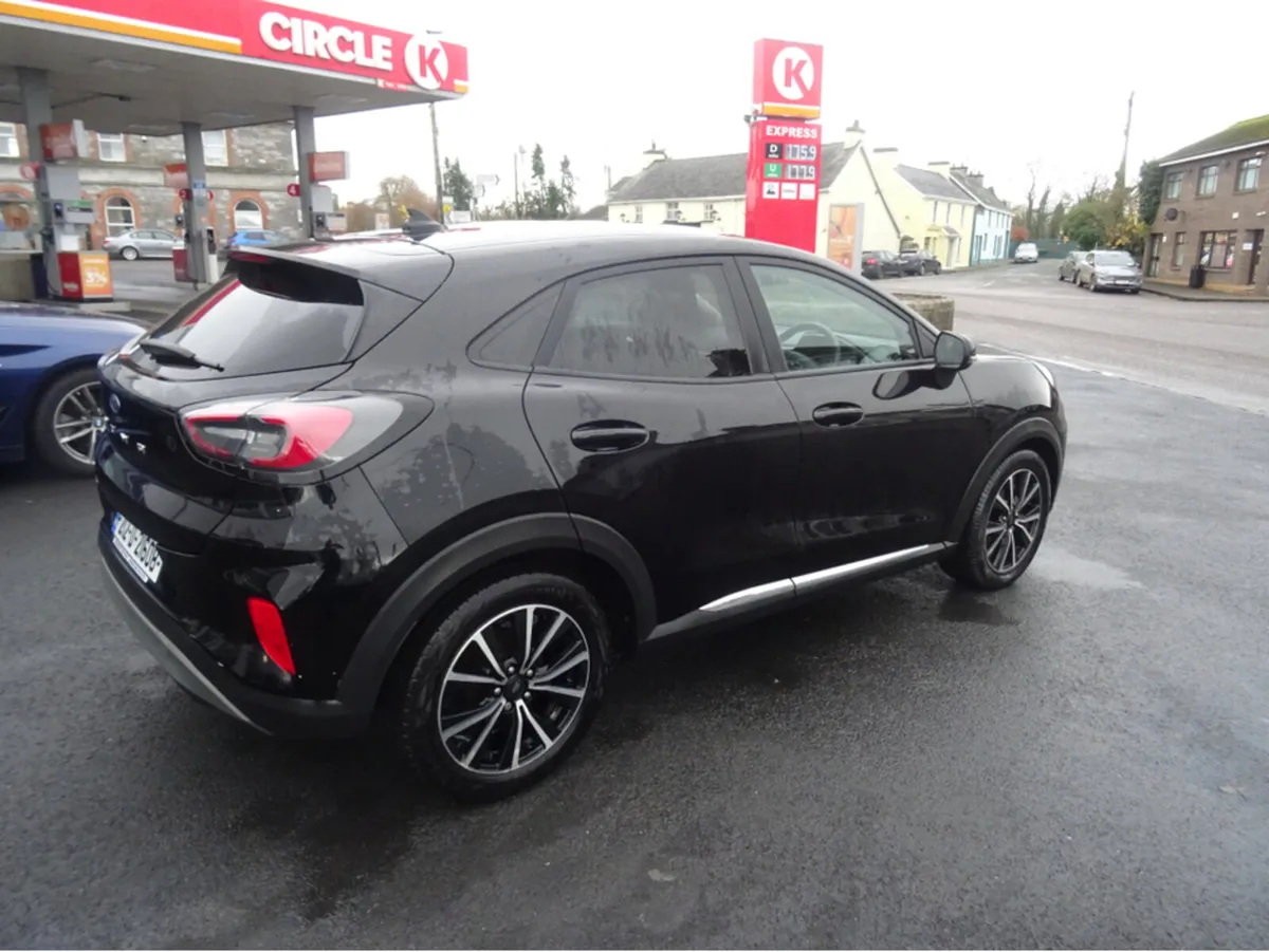 Ford Puma TITANIUM 1.5 TD 120 S6.2 M6 4DR - Image 2