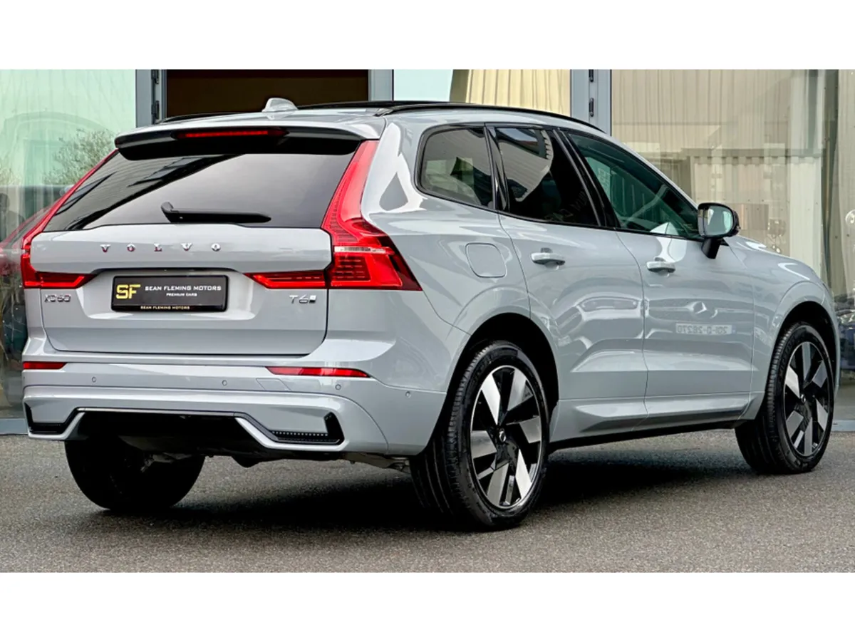 Volvo XC60 + T6 PHEV AWD AUTO RECHARGE PLUS - Image 4