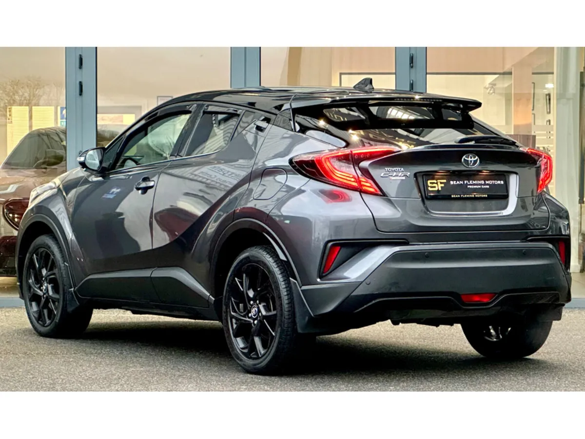 Toyota C-HR 1.2T LUNA SPORT 4DR - Image 3