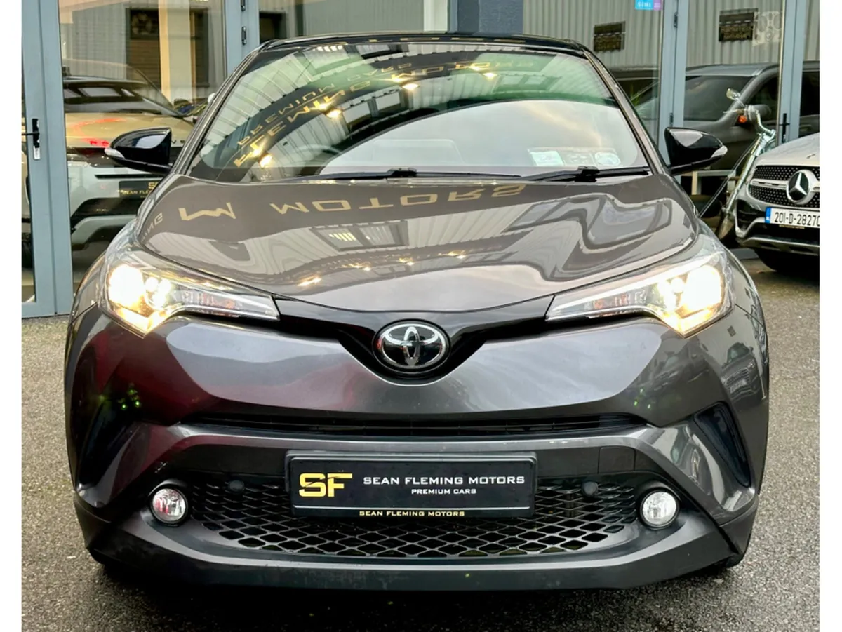 Toyota C-HR 1.2T LUNA SPORT 4DR - Image 4