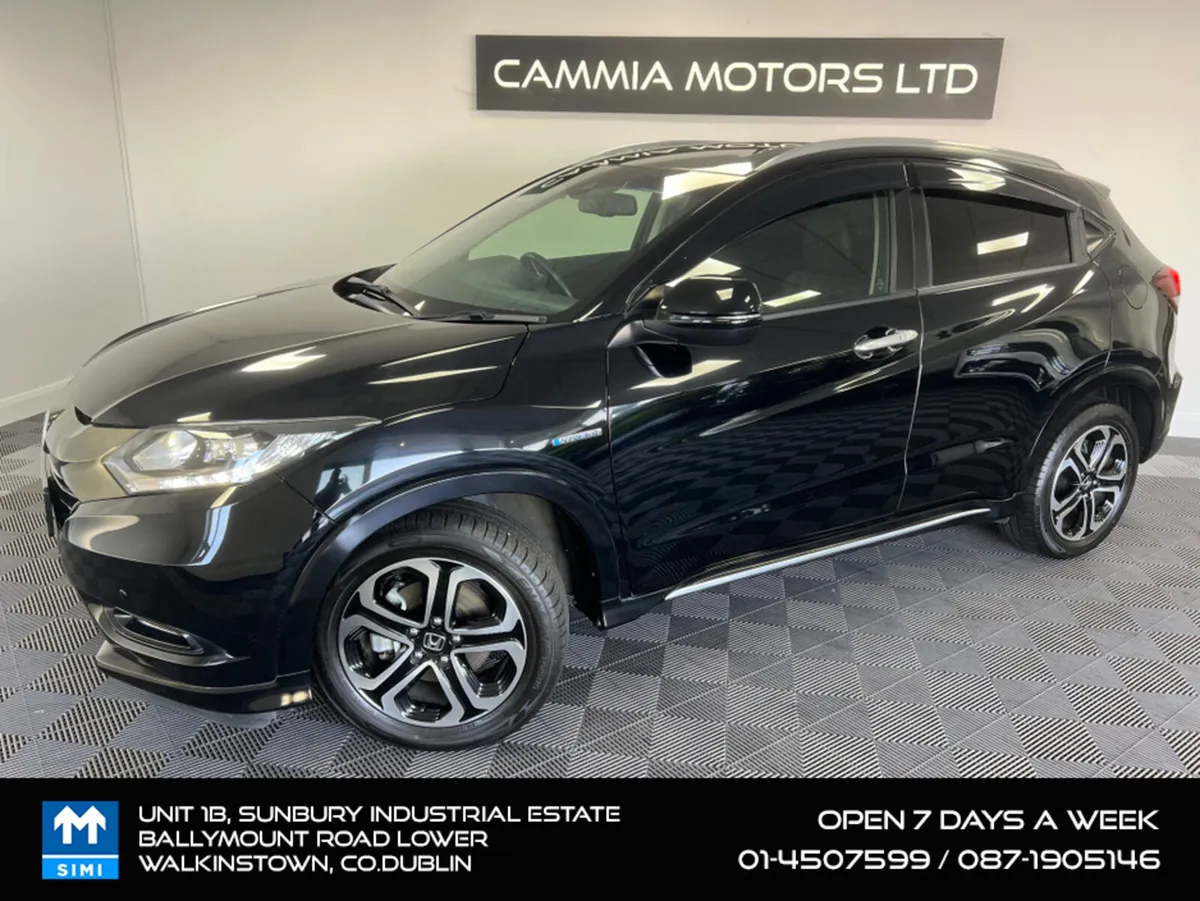 Honda Vezel HONDA VEZEL HYBRID HEATED SEATS*DRIVE - Image 2