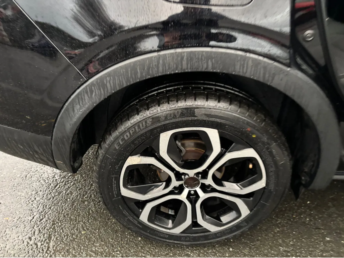 Renault Arkana TECHNO TCE 140 AUTO 5DR - Image 4