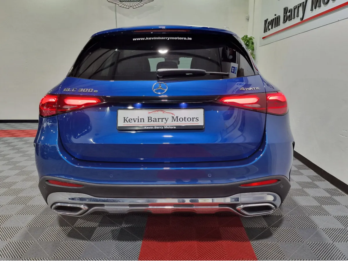 Mercedes-Benz GLC 300E AMG LINE (31.2KWH BATTERY) - Image 4
