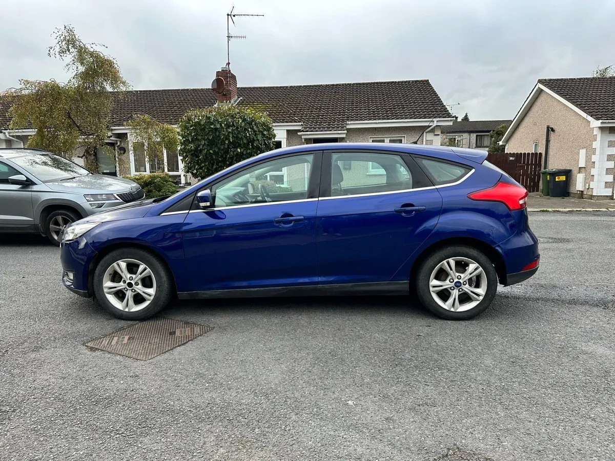 Ford Focus 1.6 NEW NCT - Image 4