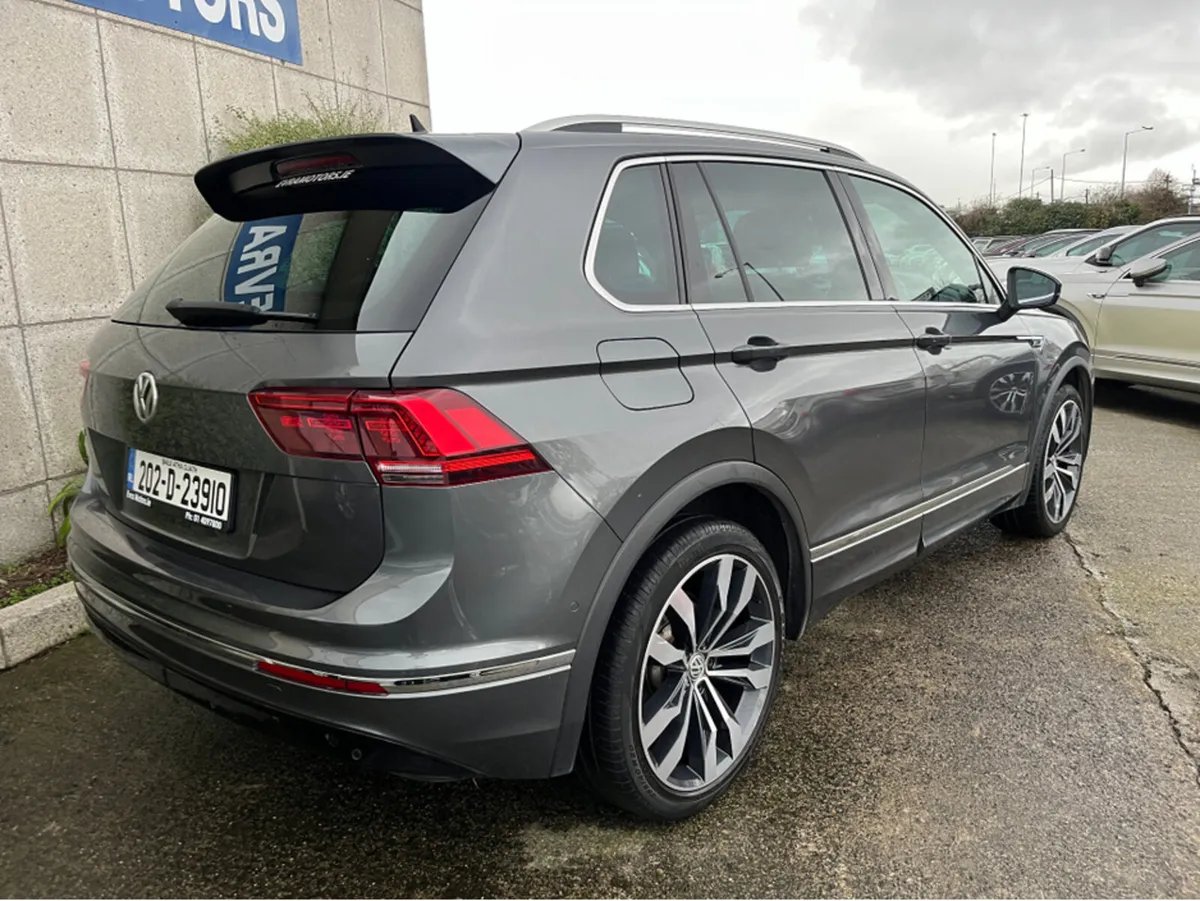 Volkswagen Tiguan R-LINE AUTOMATIC TECH 2.0 DIESEL - Image 4