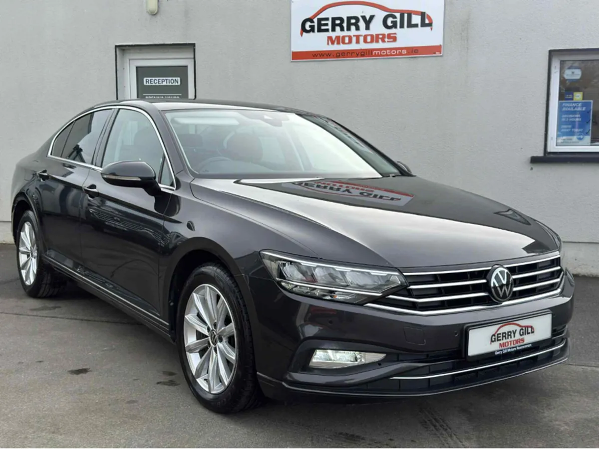 Volkswagen Passat BUSINESS 2.0 TDI 122 4DR AUTOMAT - Image 1