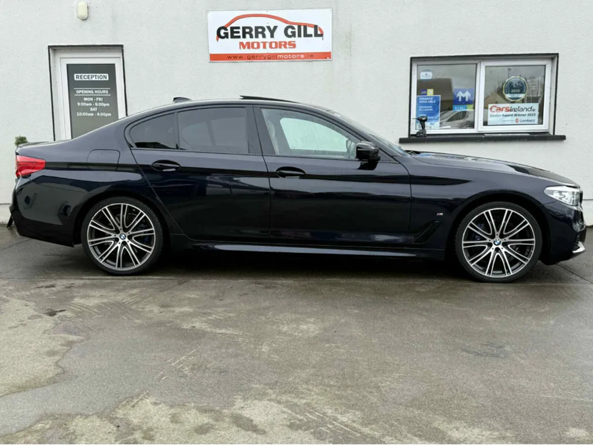 BMW 5-Series E G30 M SPORT 4DR AUTO  * SUN ROOF * - Image 3