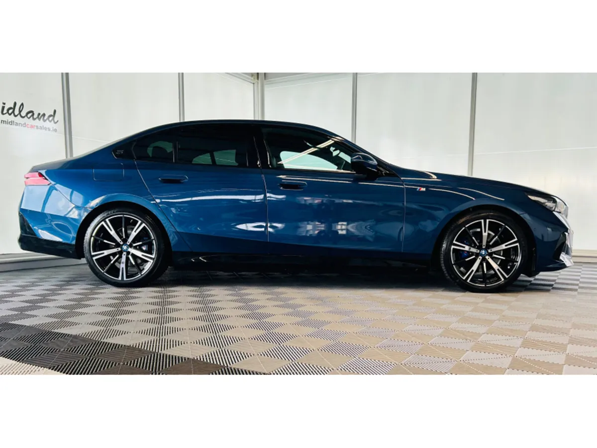 BMW 5-Series M SPORT AUTO - Image 3