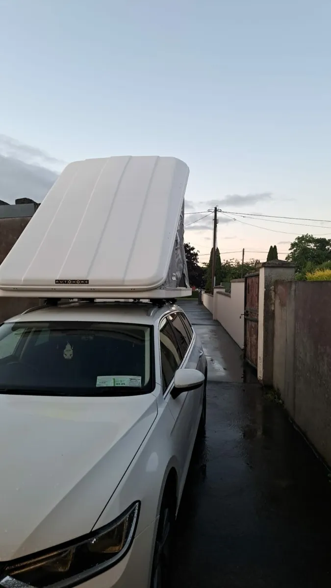 Roof tent - Image 1