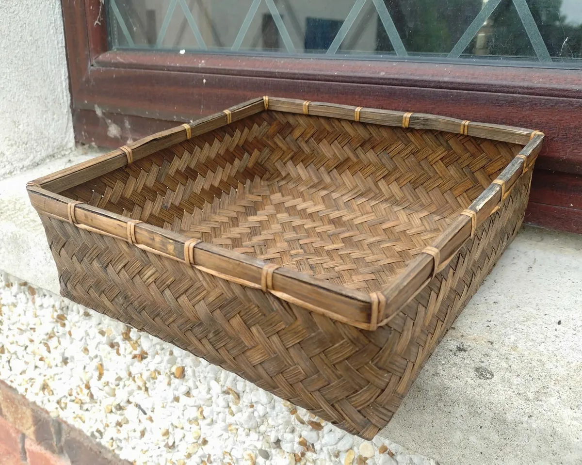 Lightweight Square Wicker Storage Box. - Image 2