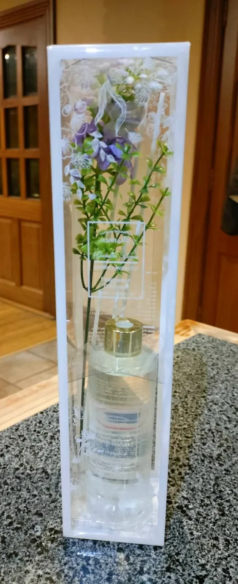 AMBIANTI LEMON LAVENDER DIFFUSER (BRAND NEW). - Image 1