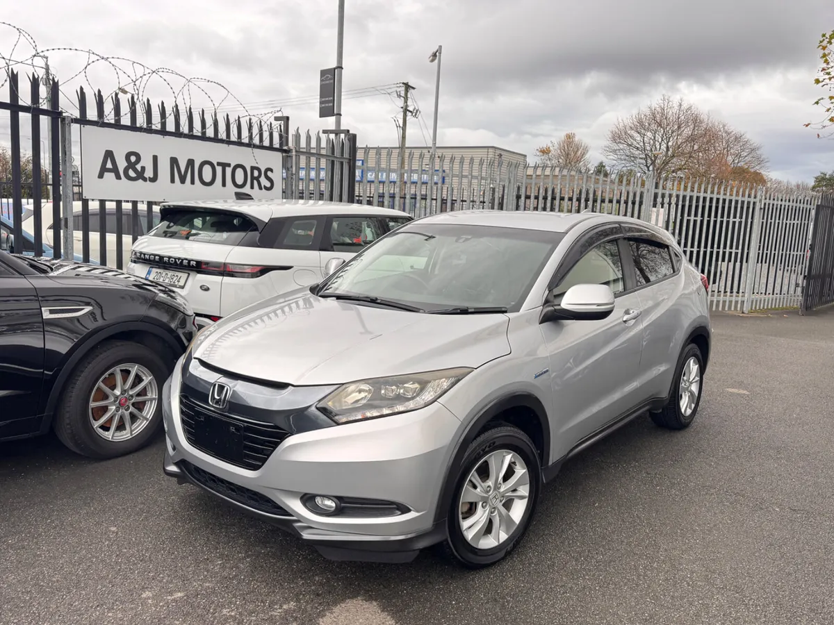2014 HONDA VEZEL 1.5 Hybrid - Image 1