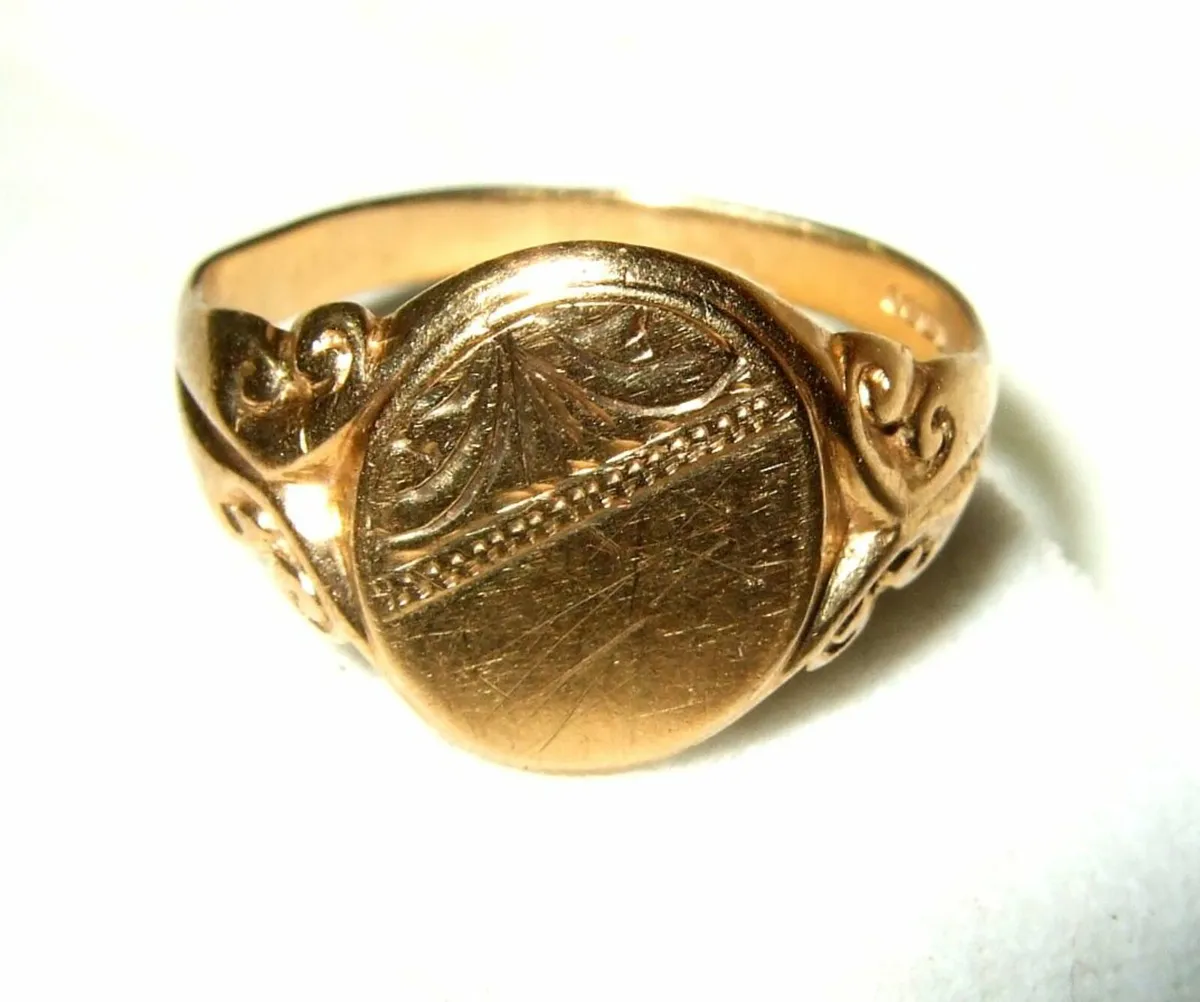 Vintage Hallmarked 9ct Gold Signet Ring - Image 3