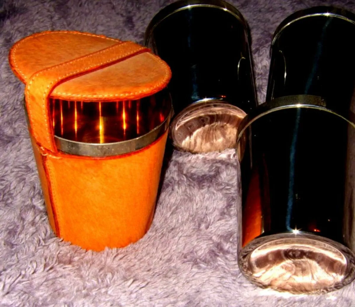Vintage Harrods Stirrup Cups & Leather Case - Image 2