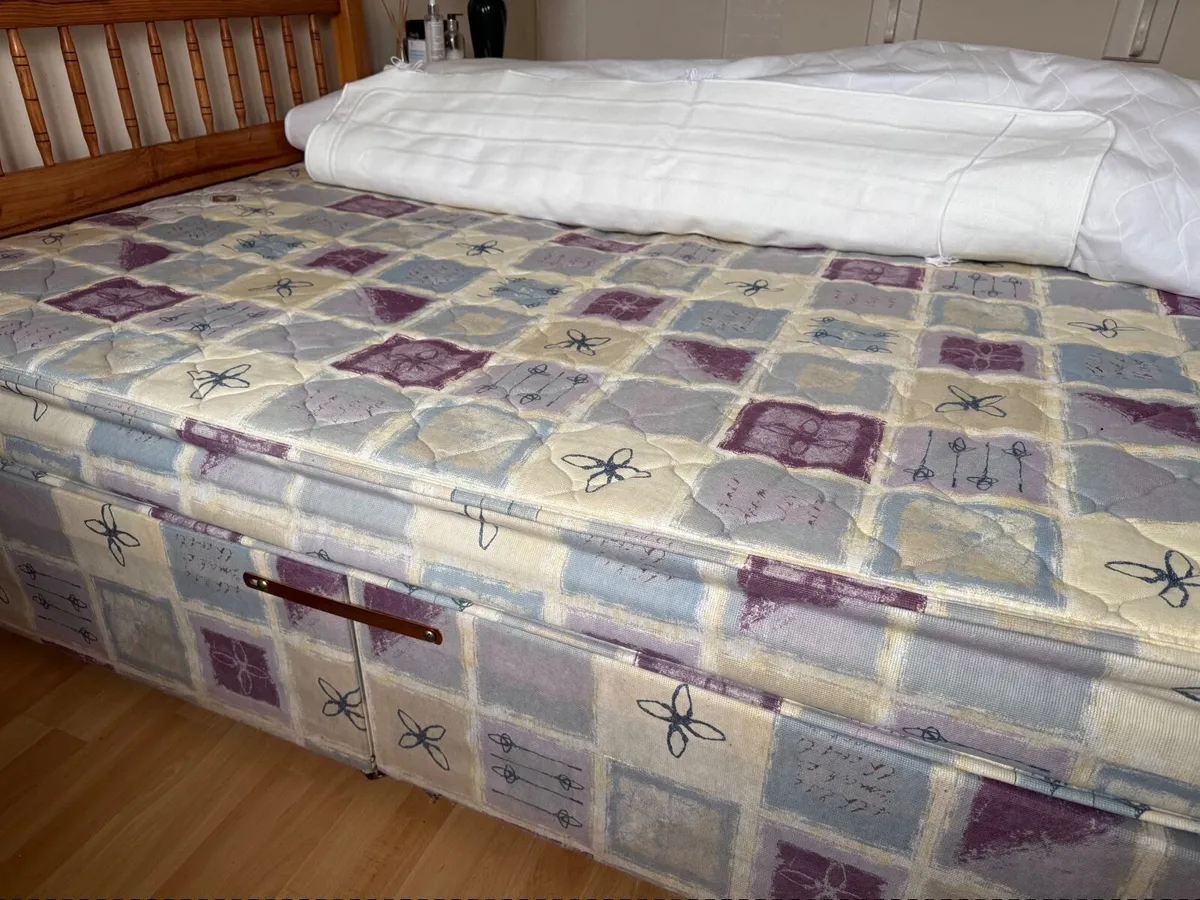Double Bed - Image 3