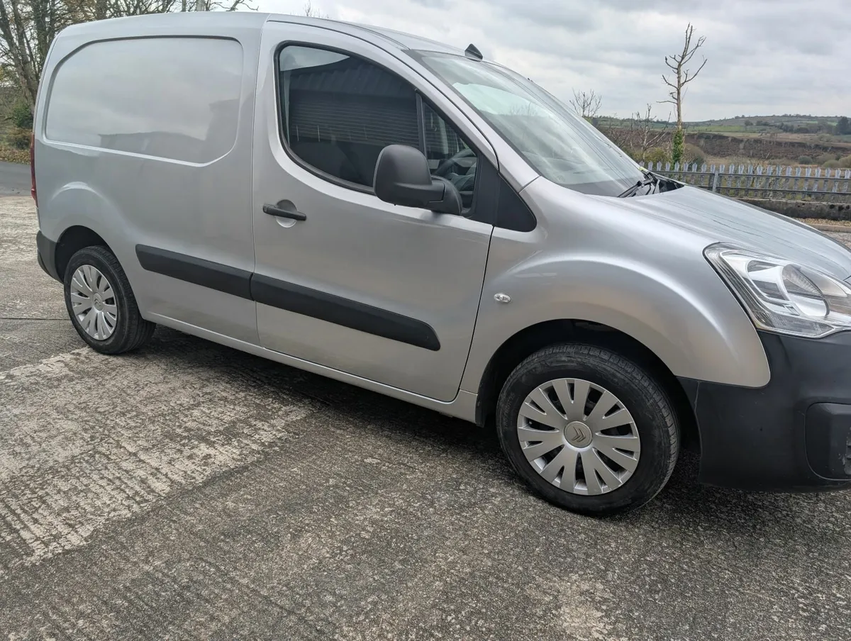 Peugeot Partner 2019 - Image 1