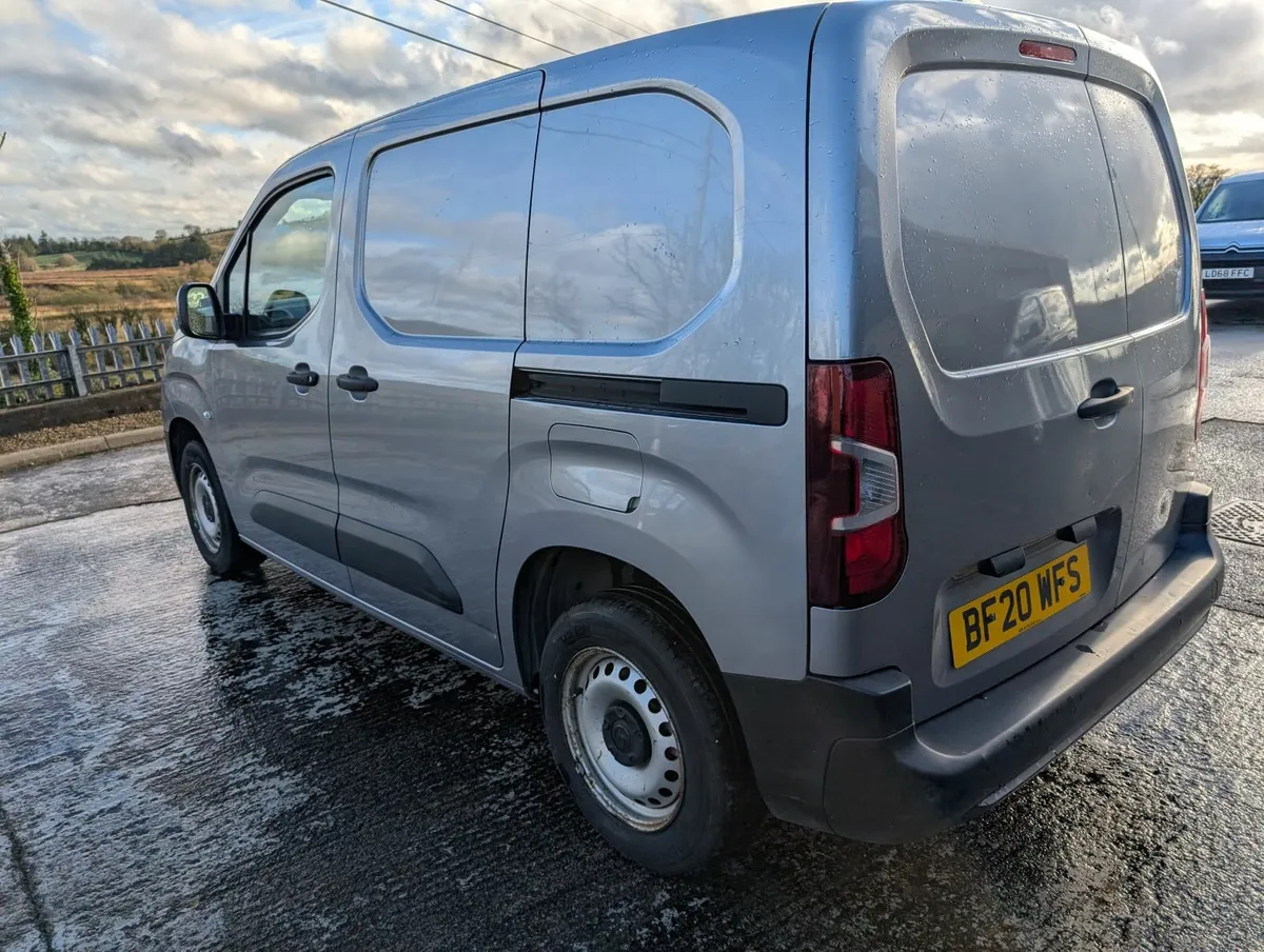 Vauxhall Combo 2020 - Image 3