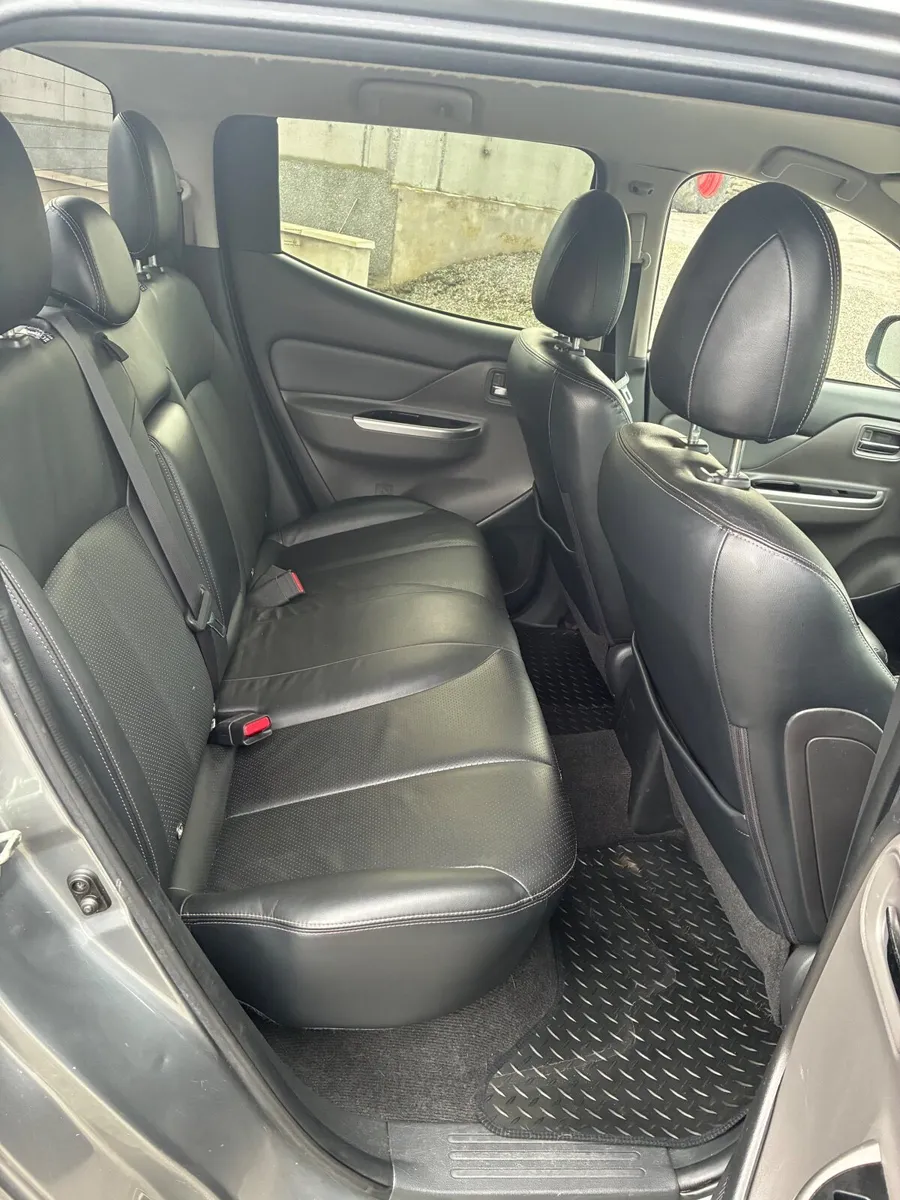 Mitsubishi L200 2017 - Image 2