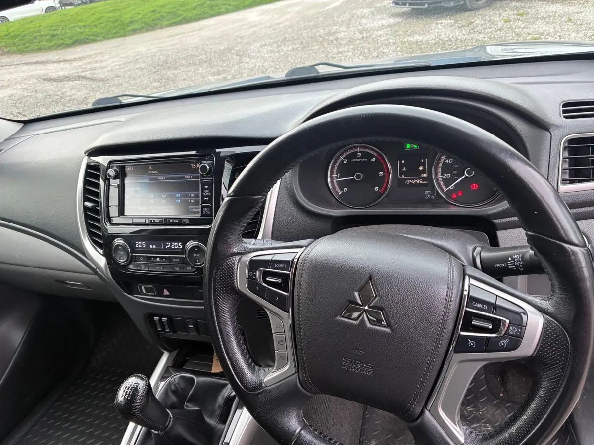 Mitsubishi L200 2017 - Image 3