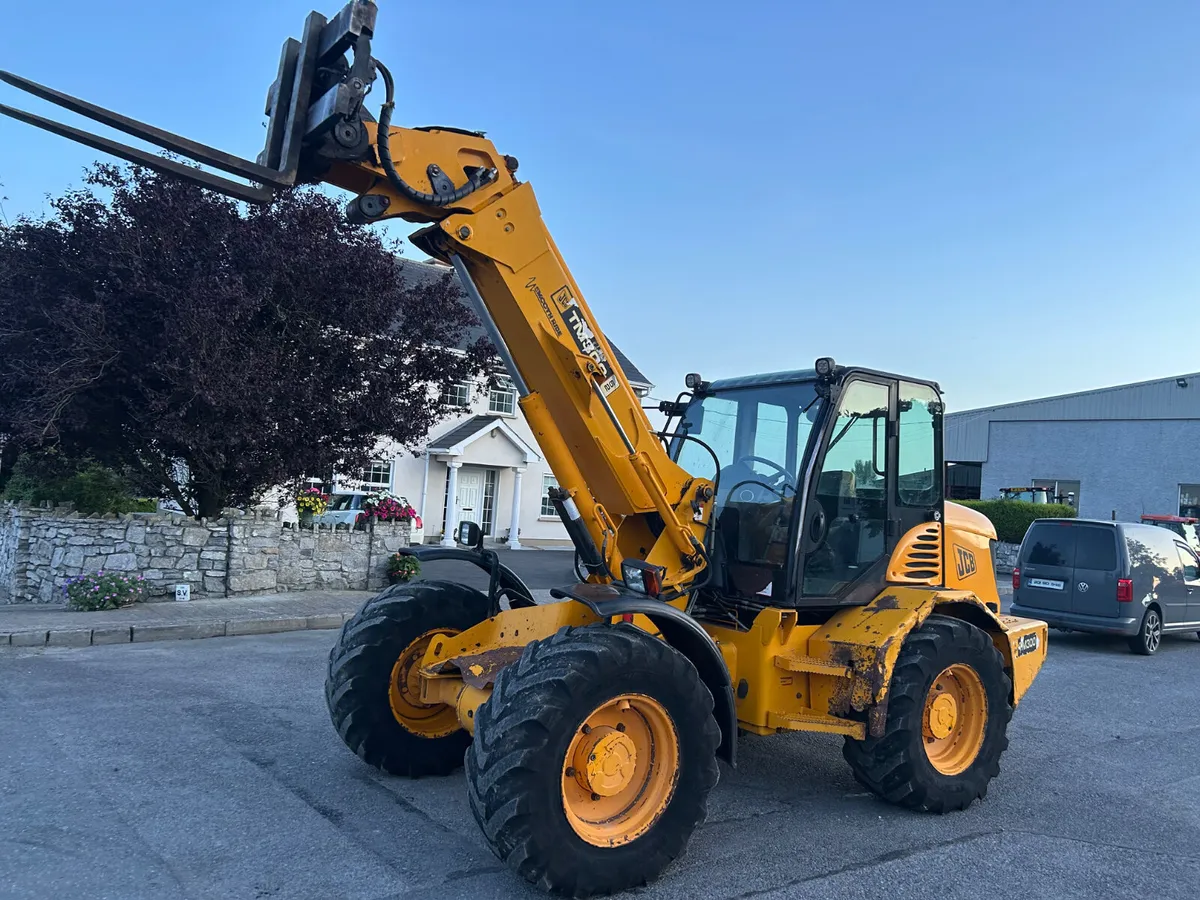 2003 JCB TM300 Pivot Loader - Image 1