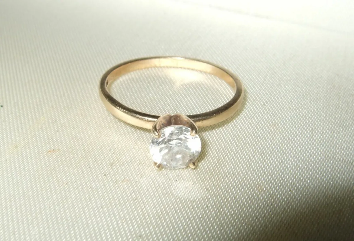 Vintage 14ct Gold Solitaire - Image 4