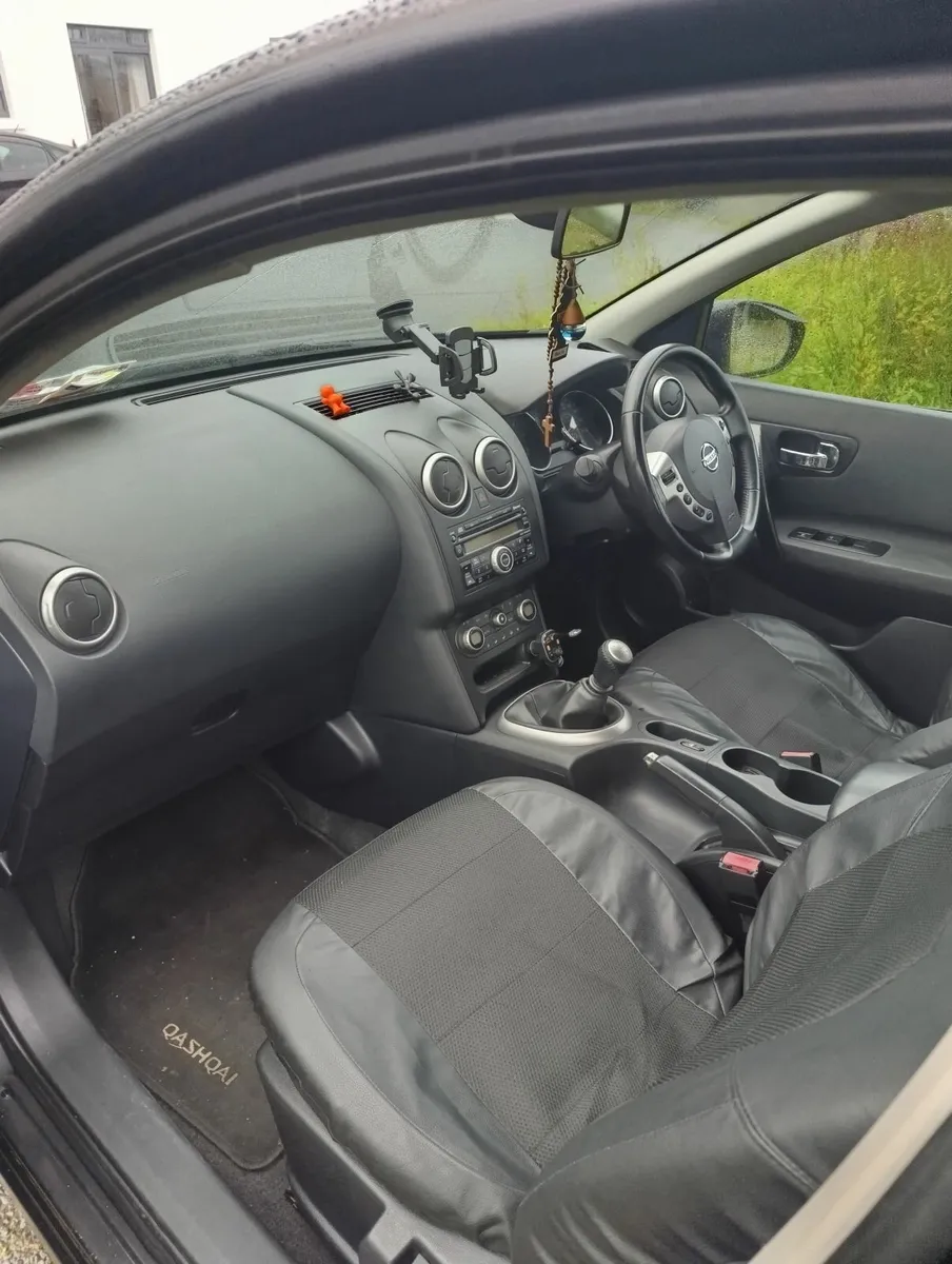 Nissan Qashqai 2010 - Image 1