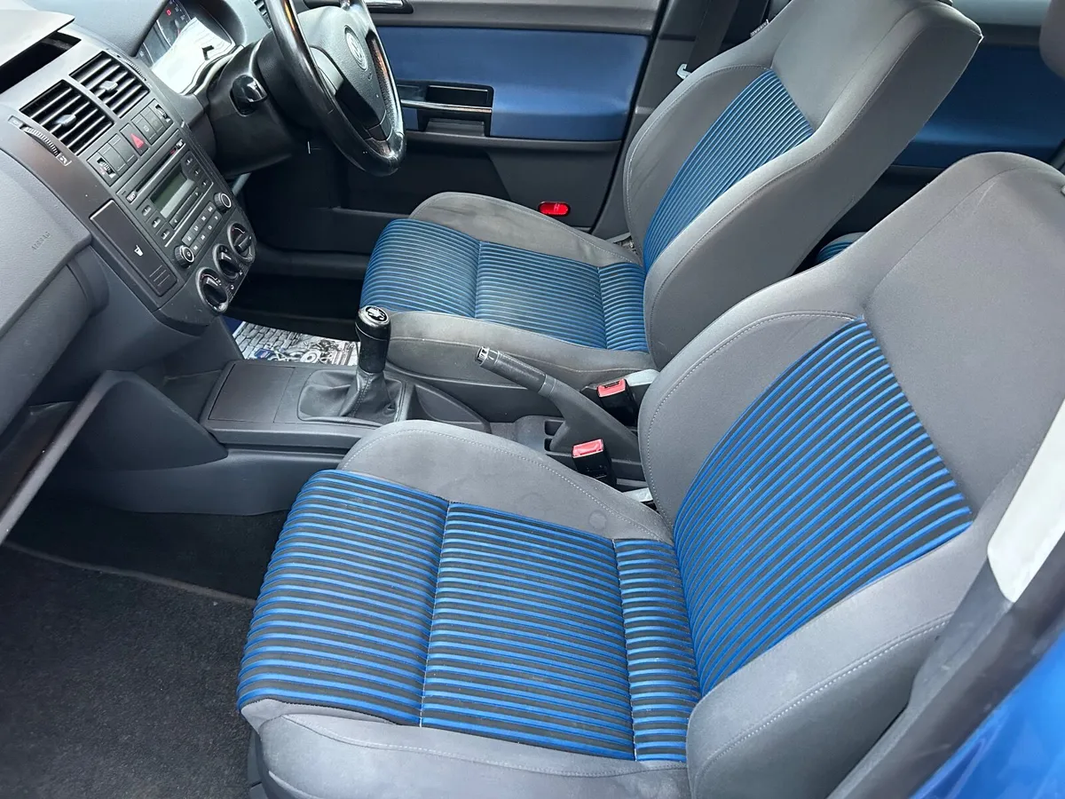 Volkswagen Polo 2008 - Image 2