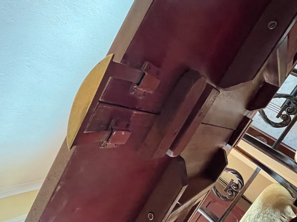 Dining Room Table and Chairs - Image 4