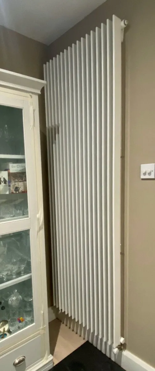 RADIATOR SITTING ROOM