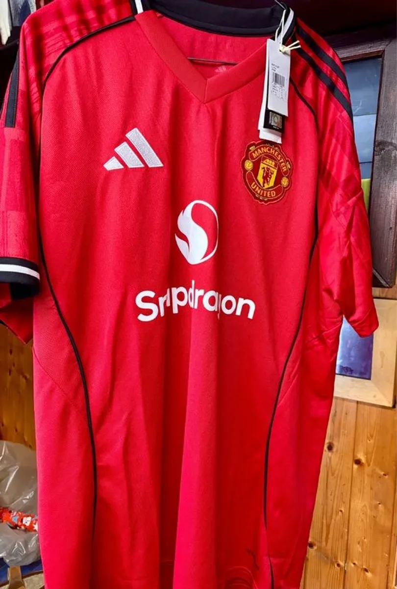 Manchester United jersey - Image 1