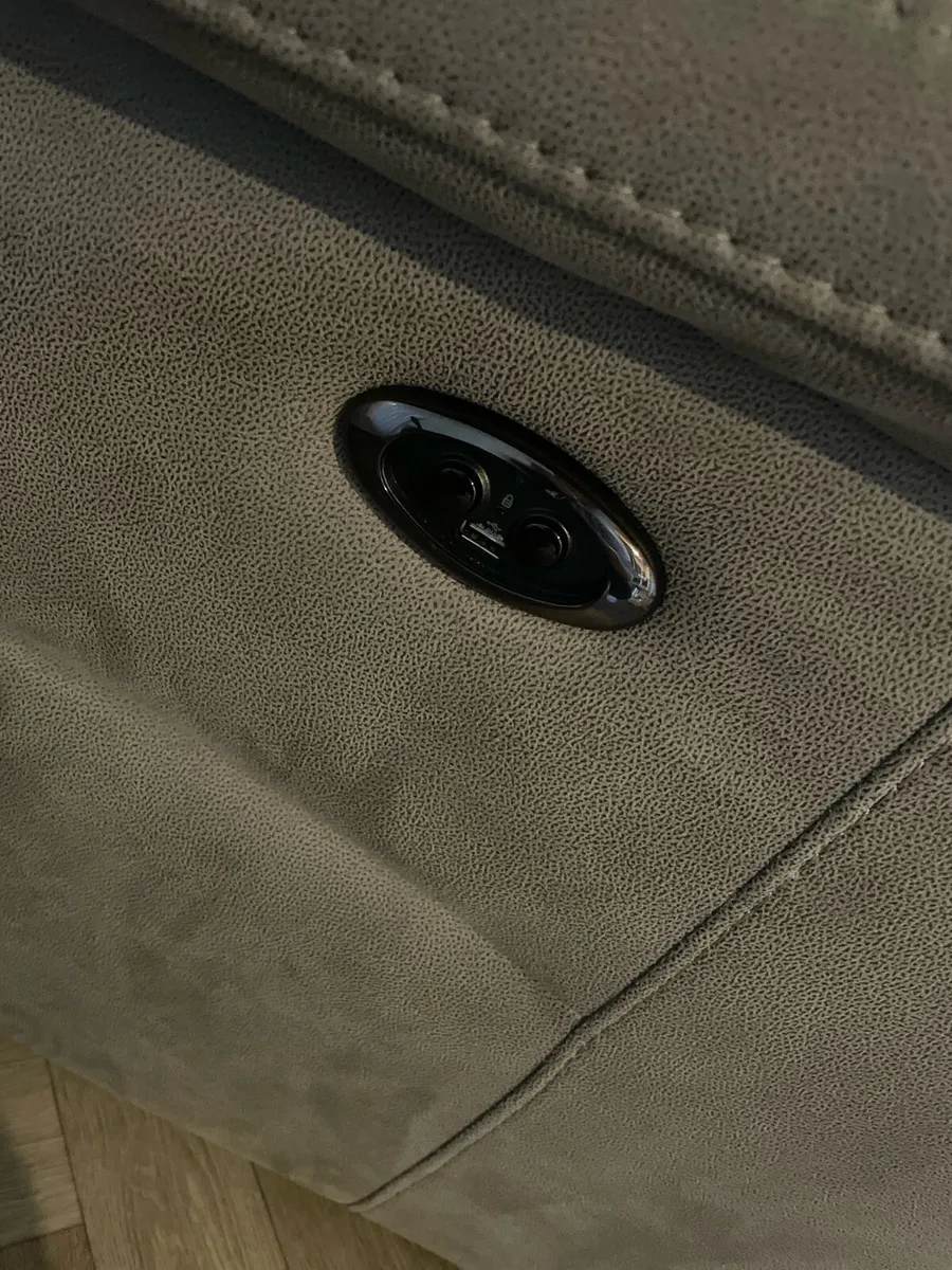 Recliner sofa - Image 2
