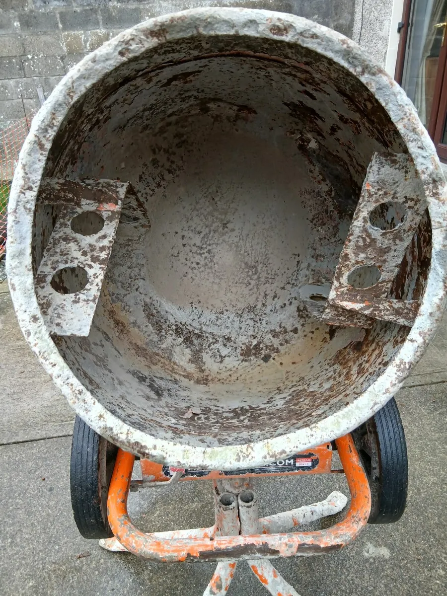 Cement Mixer - Image 1