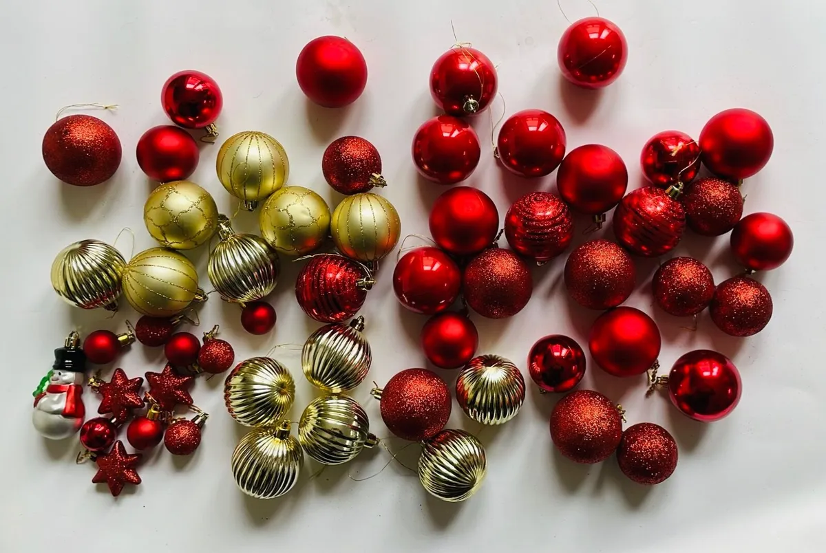 Christmas Baubles - Gold & Red - Image 2