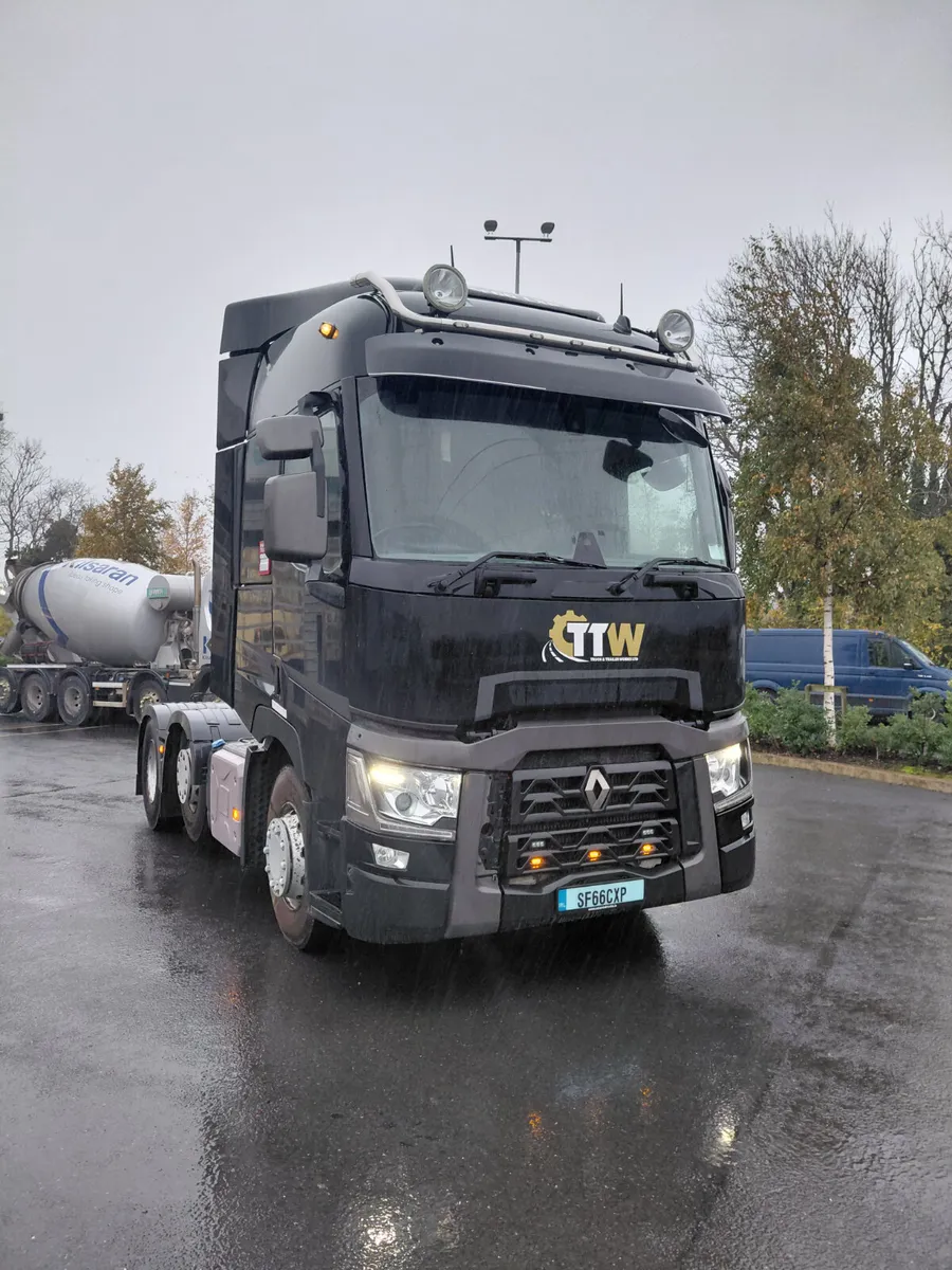 2016 Renault T480 - Image 1