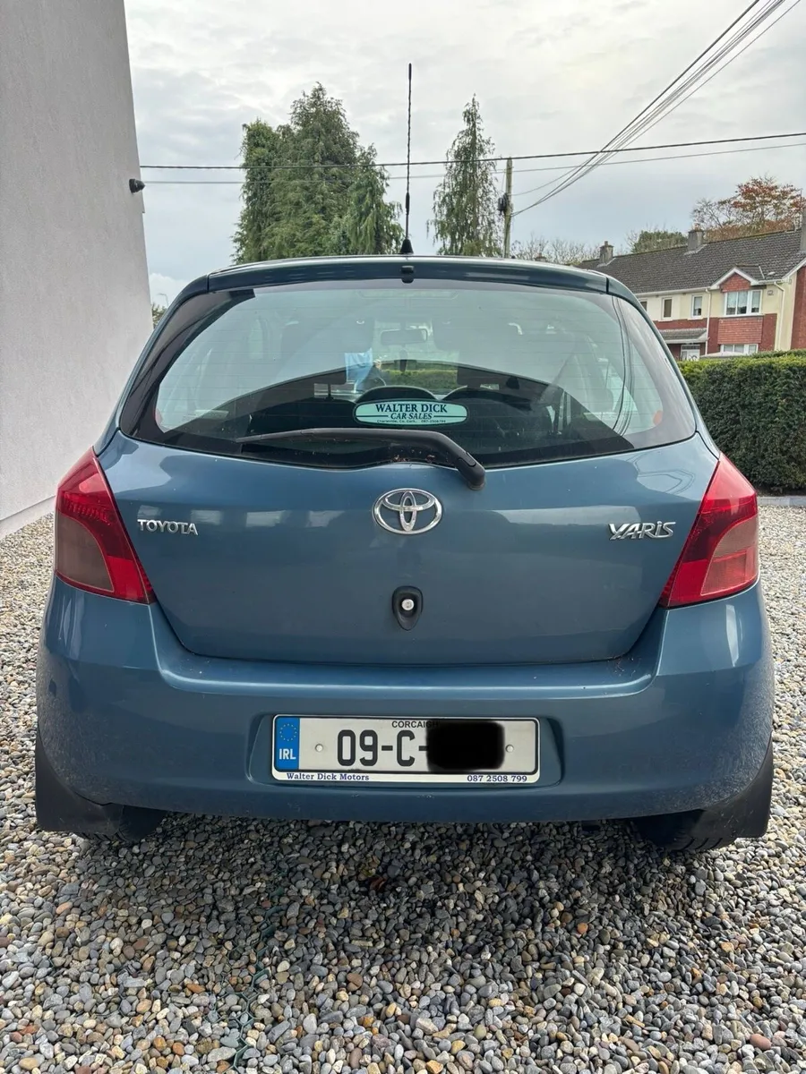 2009 Toyota Yaris LOW MILEAGE 1.0L Terra 5Dr - Image 3
