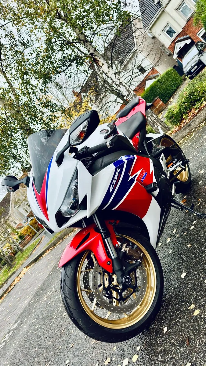 Honda CBR1000RR HRC ABS with low milage - Image 3