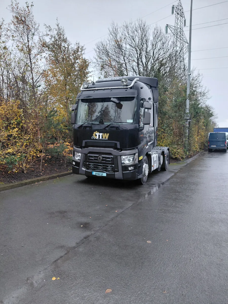 Renault T480 6x2 mid lift for sale - Image 2