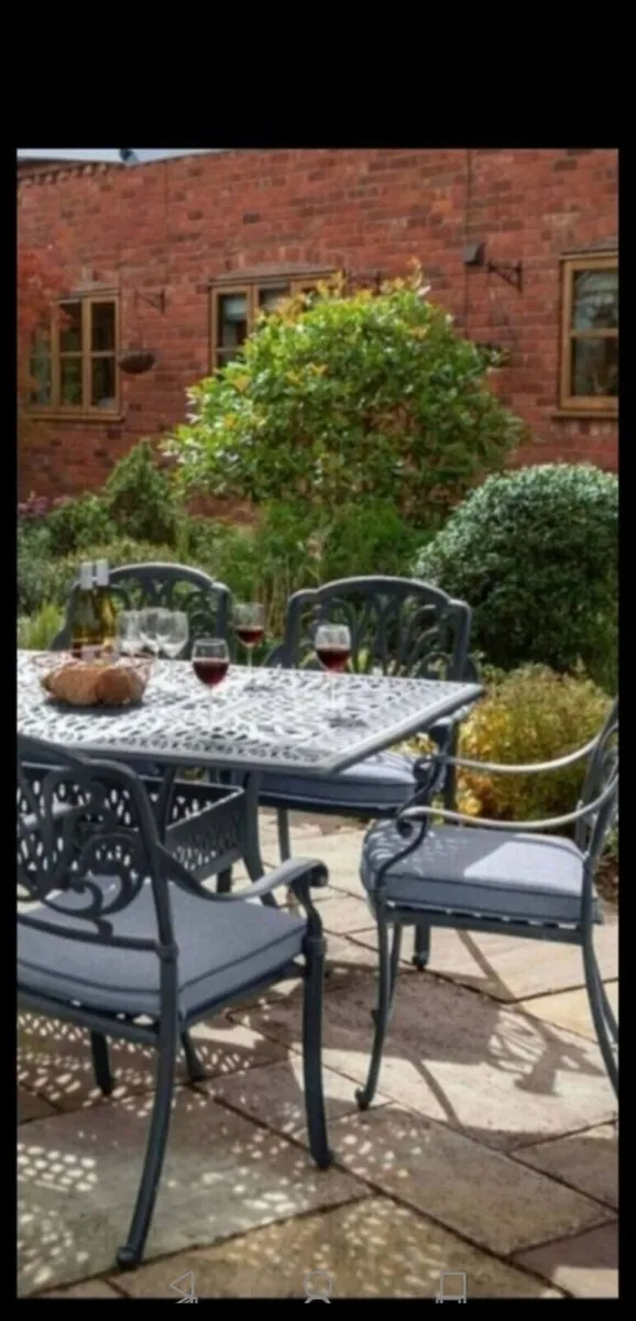 ***CLEARANCE*** Brand New Hartman 6 Seater - Image 2