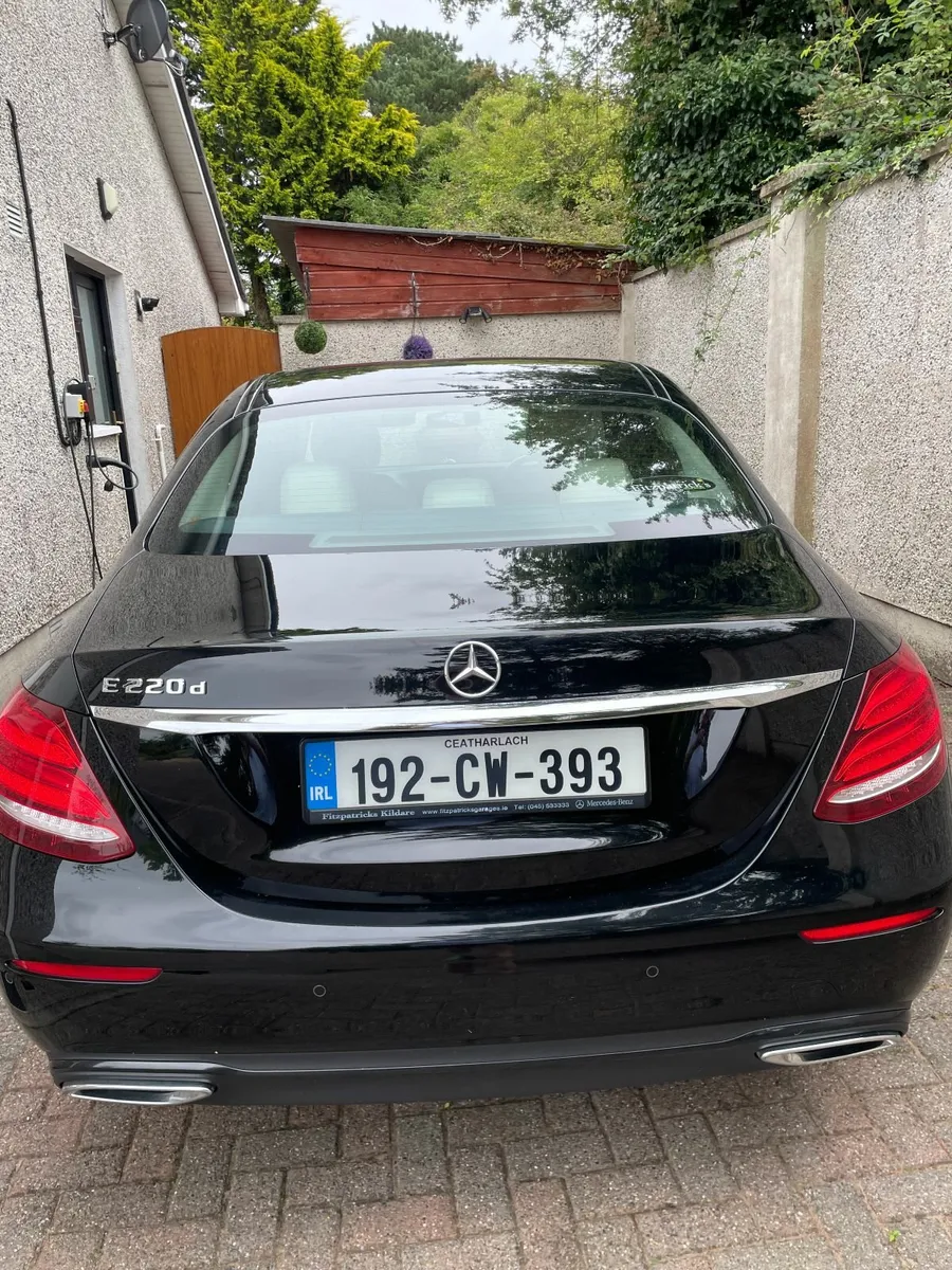 Mercedes-Benz E-Class 2019 - Image 2