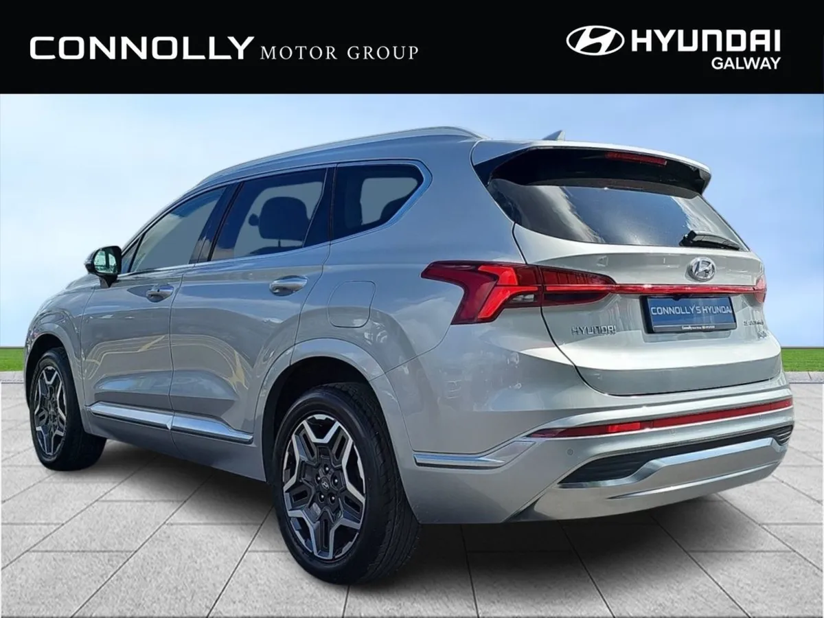 Hyundai Santa Fe 1.6 Phev 4WD Executive Plus Auto - Image 4