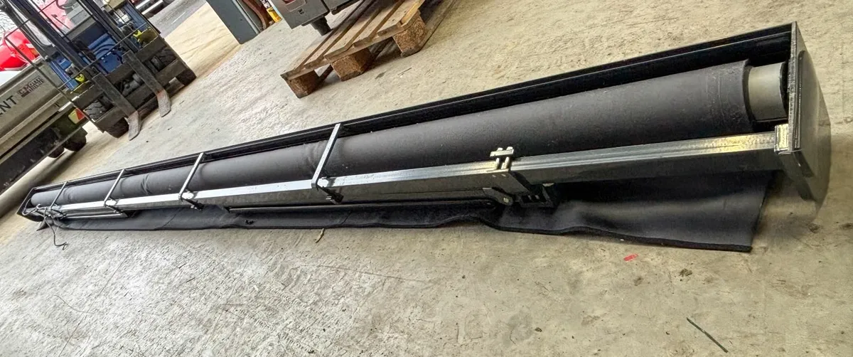 Weinor 4.5 Metre Extendable Canopy - Image 3