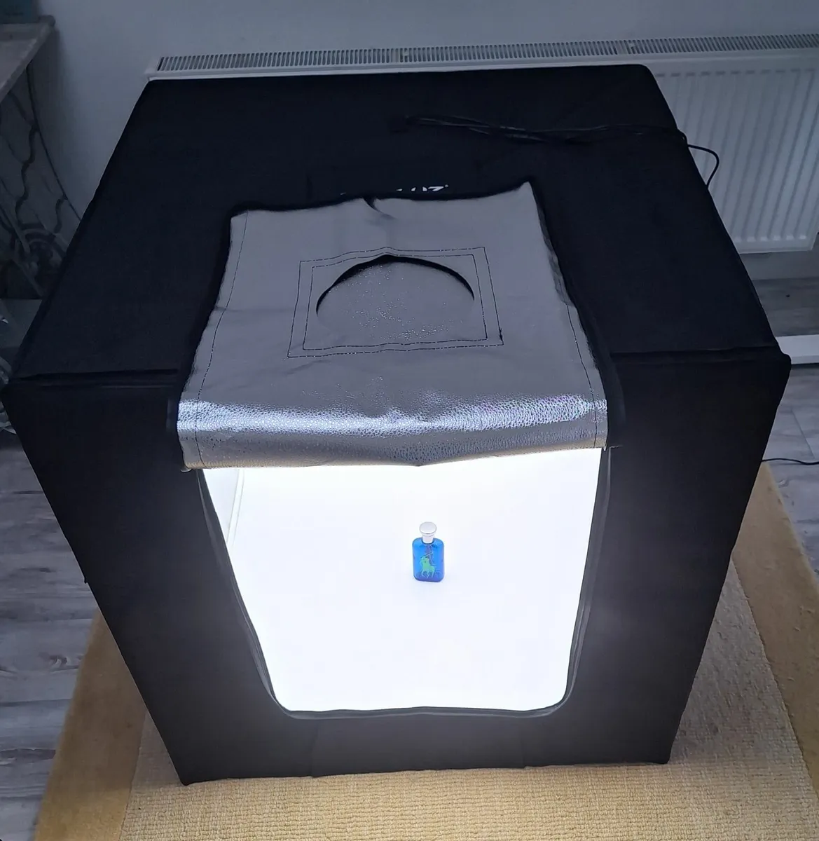 Puluz 80cm Sq. LED light box photo studio - Image 1