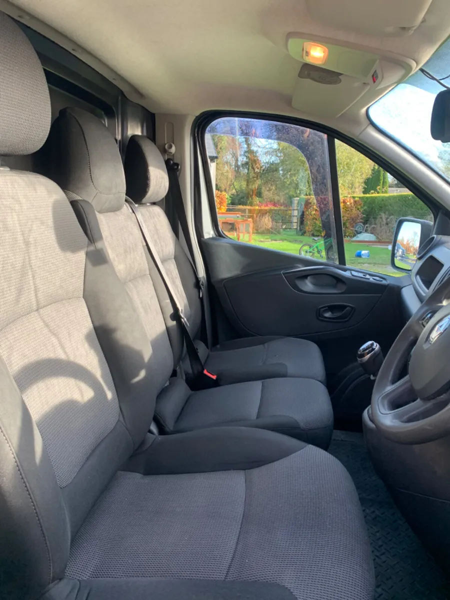 Renault Trafic 2020 lwb 2.0 litre - Image 4