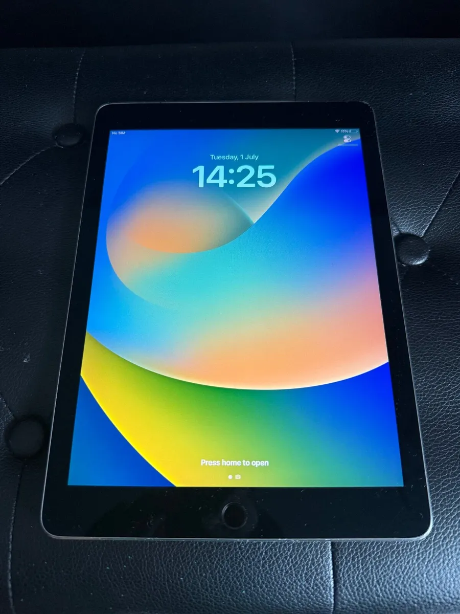 iPad Pro 9.7 1st gen 128GB WIFI+CELL - Image 1