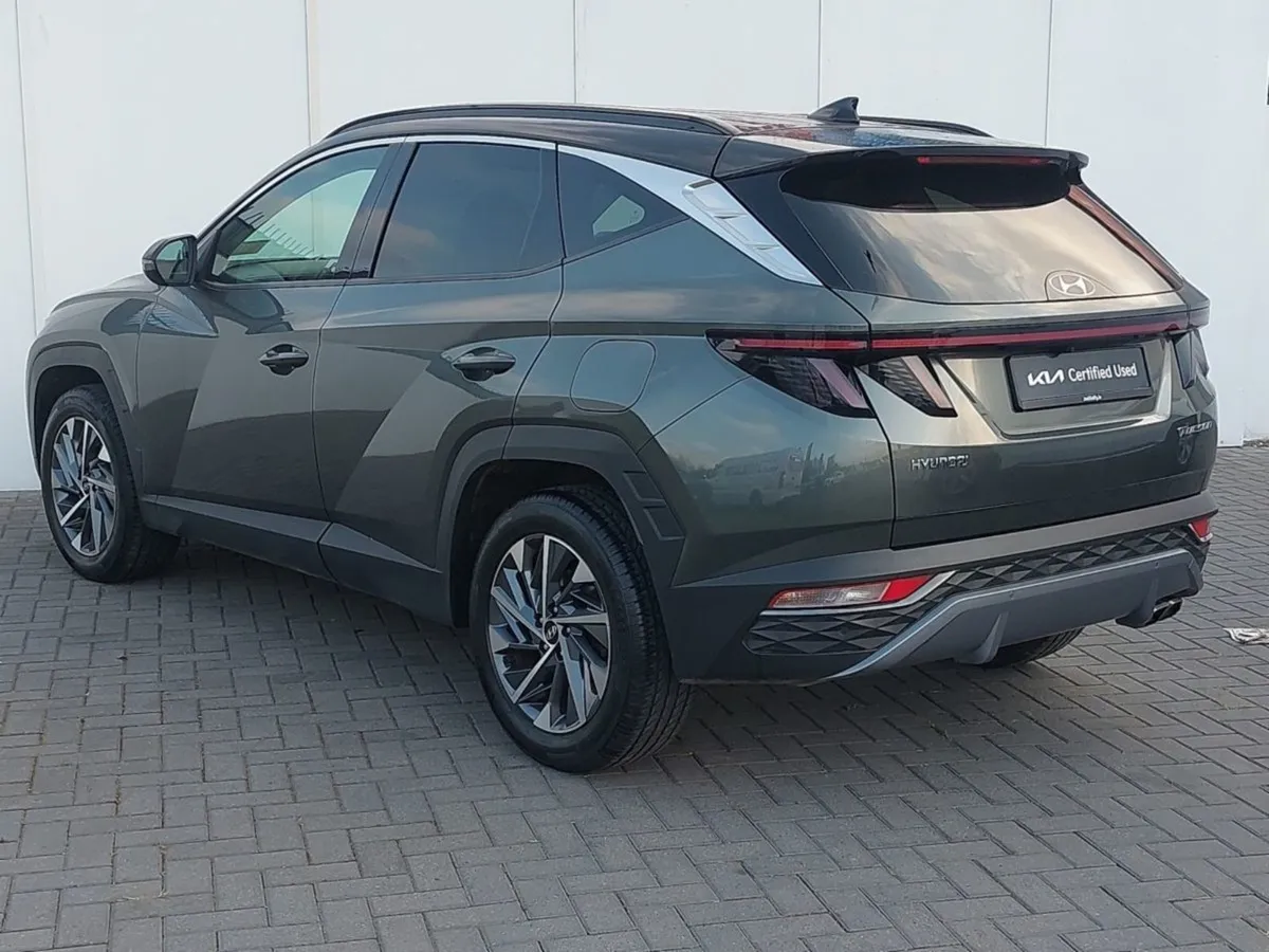 Hyundai Tucson 2WD Executive Plus 2 Tone Roof  Fu - Image 3