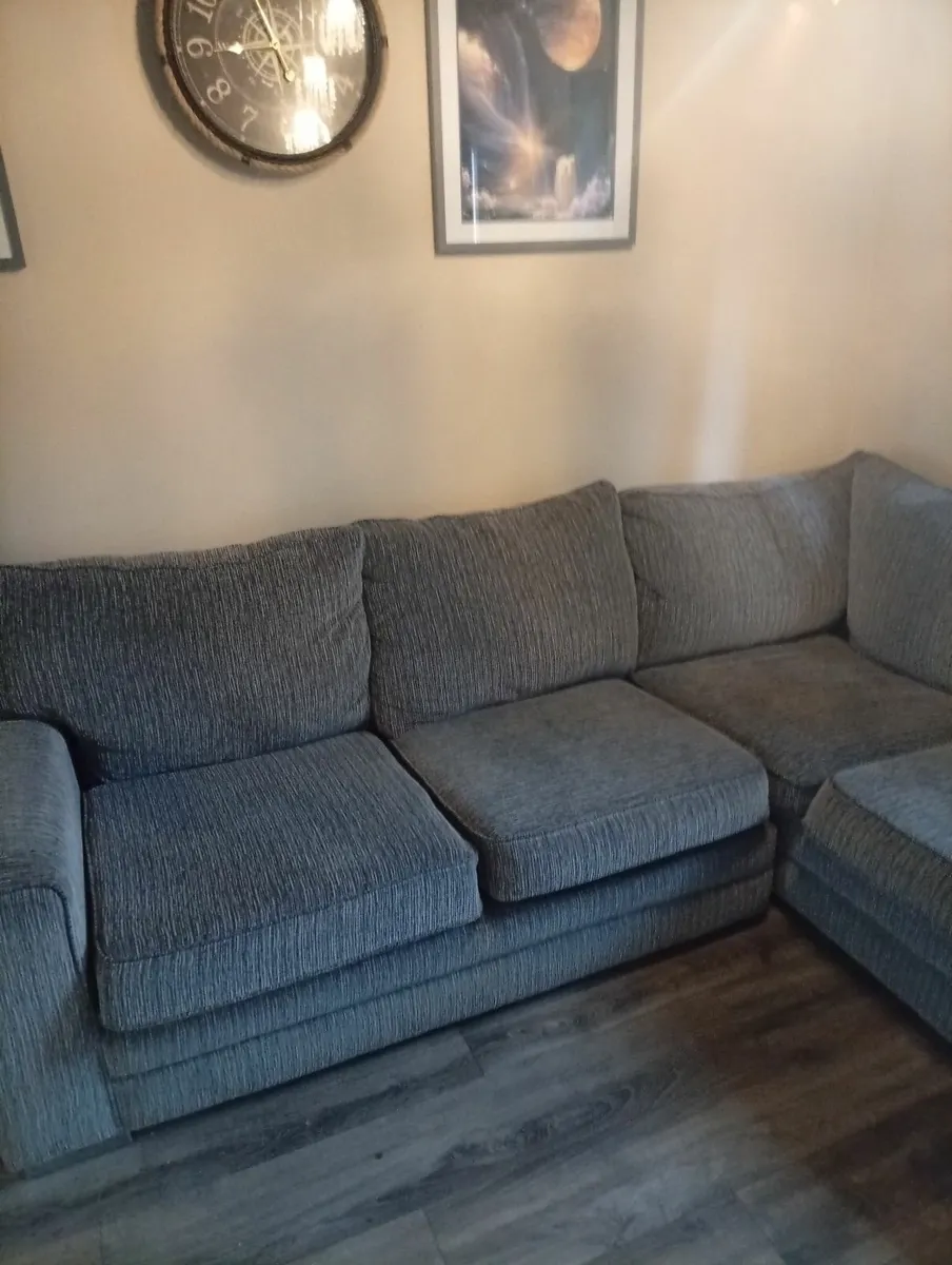 Couch - Image 1