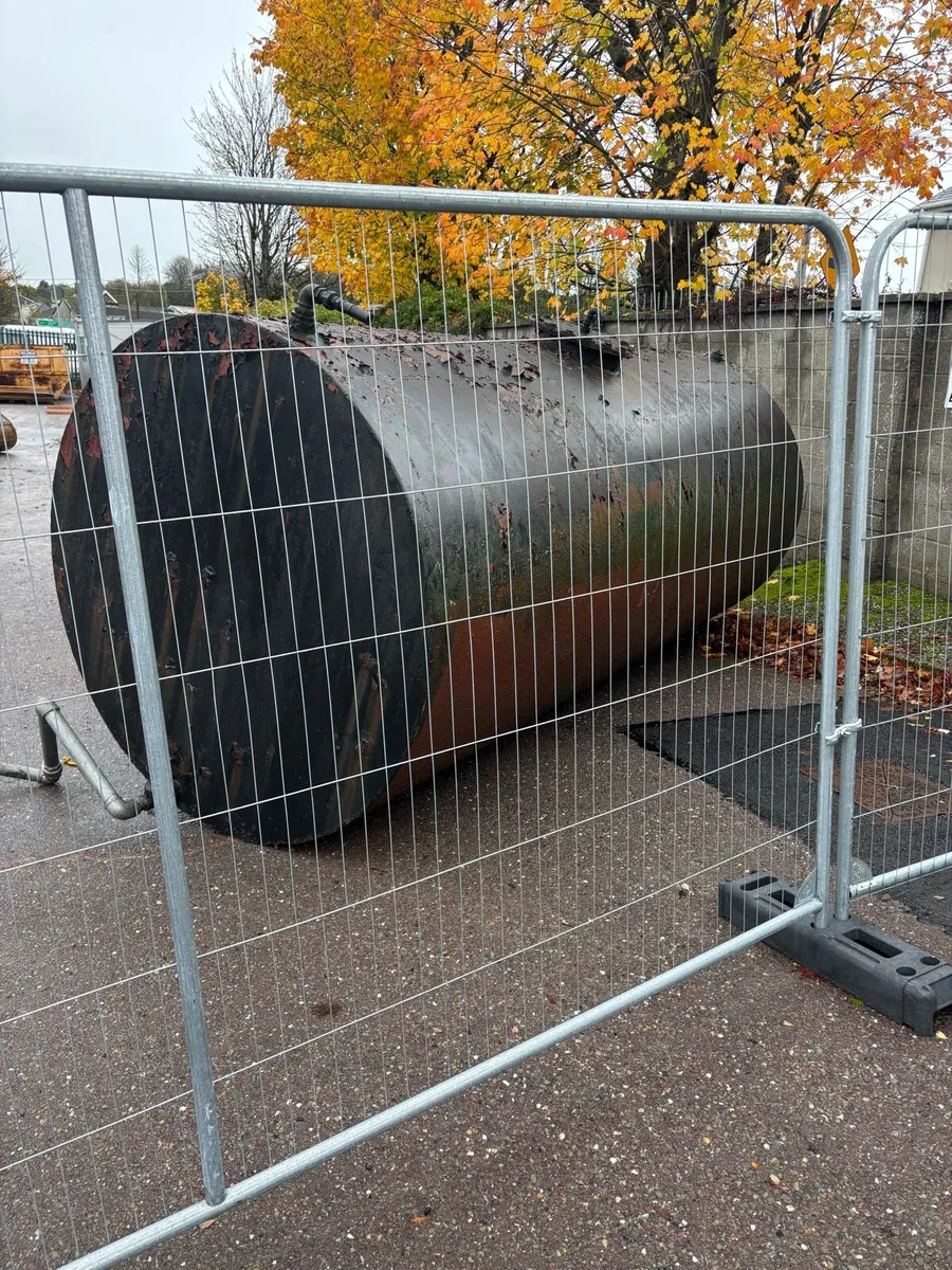 13,000 Litre steel tank - Image 1