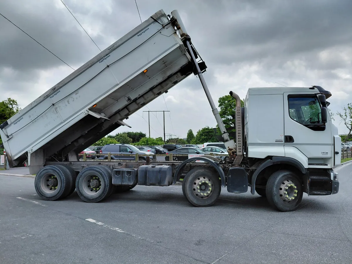 2014 Renault Premium lander - Image 4