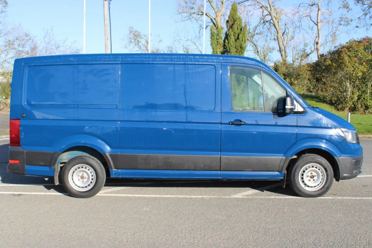 Volkswagen Crafter T30 MWB 140HP - Image 3